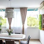 Kman Apartment Split